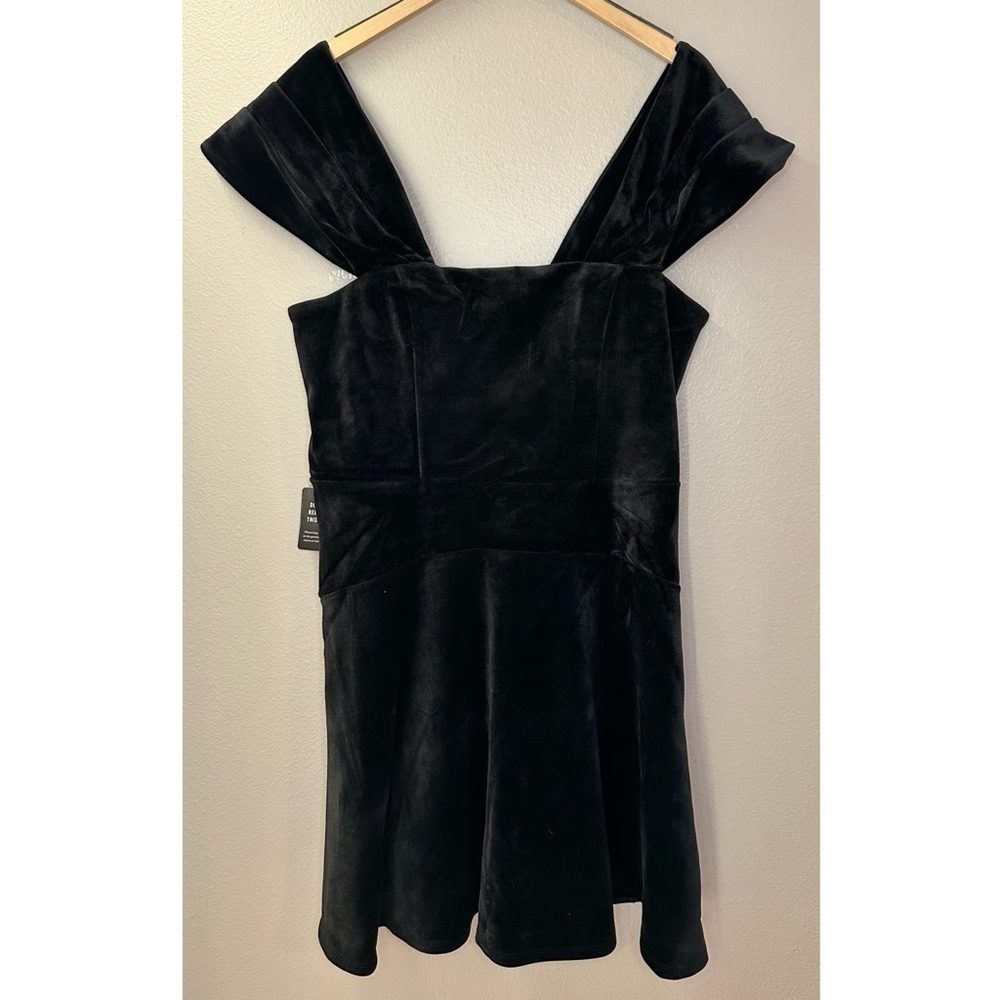 NWT Express Black Velvet Off The Shoulder Mini Fit And Flare Dress - Picture 9 of 12